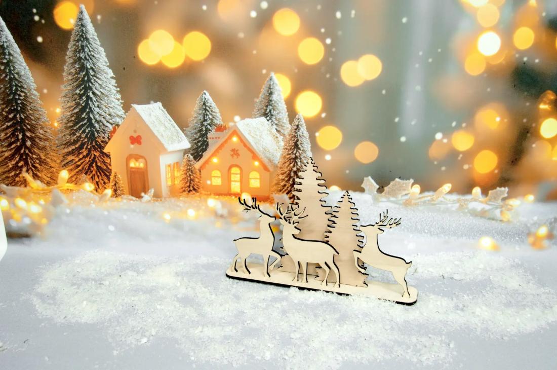 Ensemble déco sapins et rennes