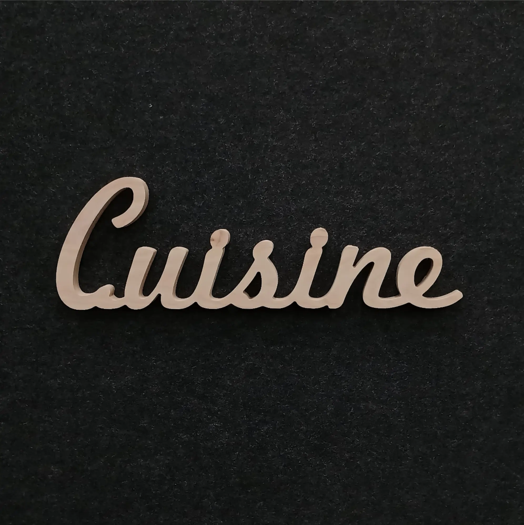 lettrage cuisine en frêne de 20 mm