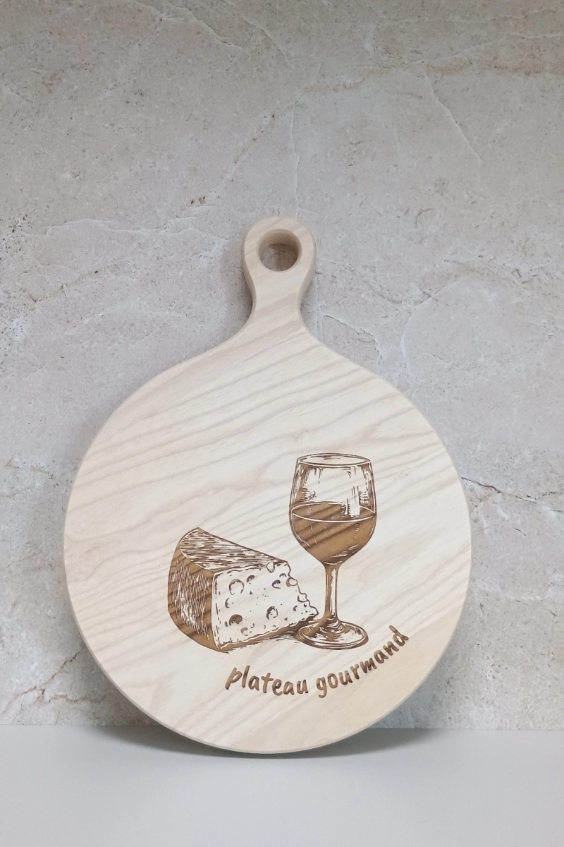 planche à fromages à personnalisée en frêne massif